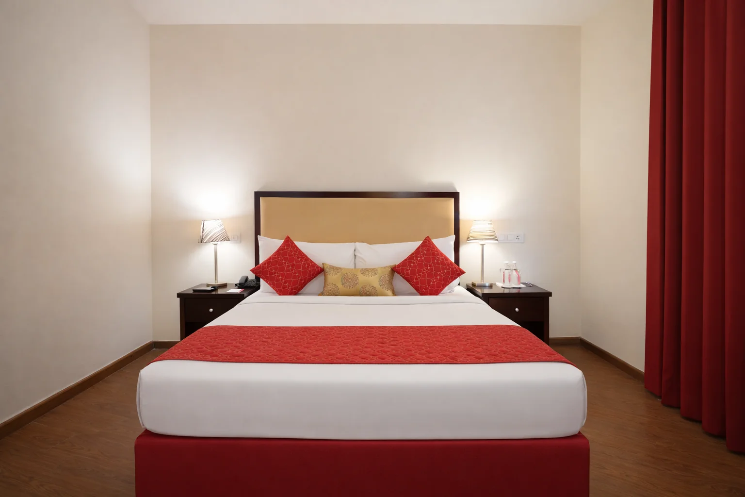 Deluxe room with king size bed at Amber Palace Hotel Gurgaon