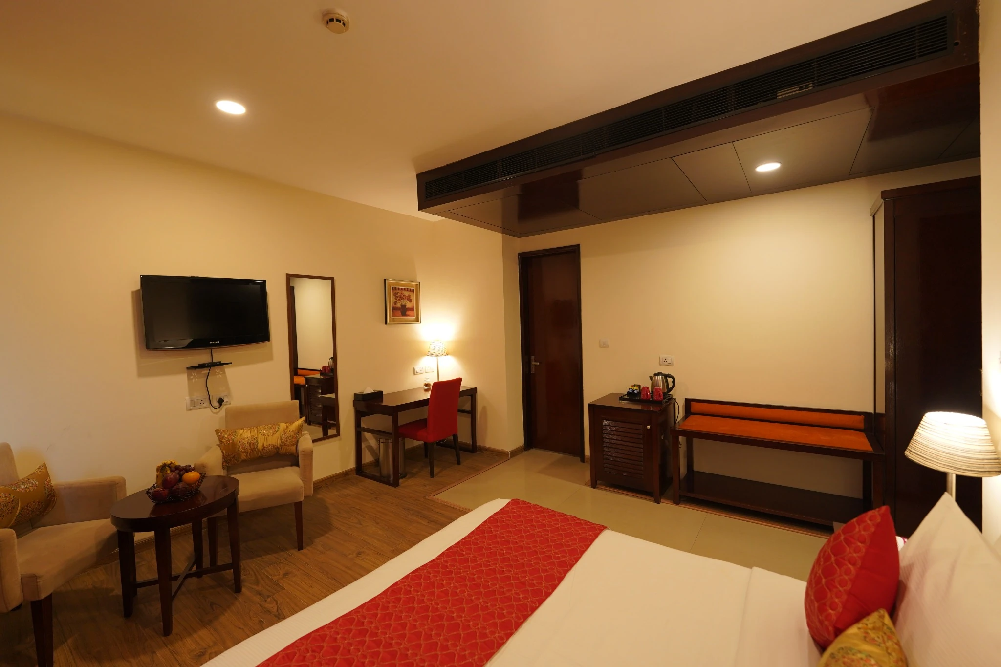 Deluxe room at Amber Palace Hotel Gurgaon