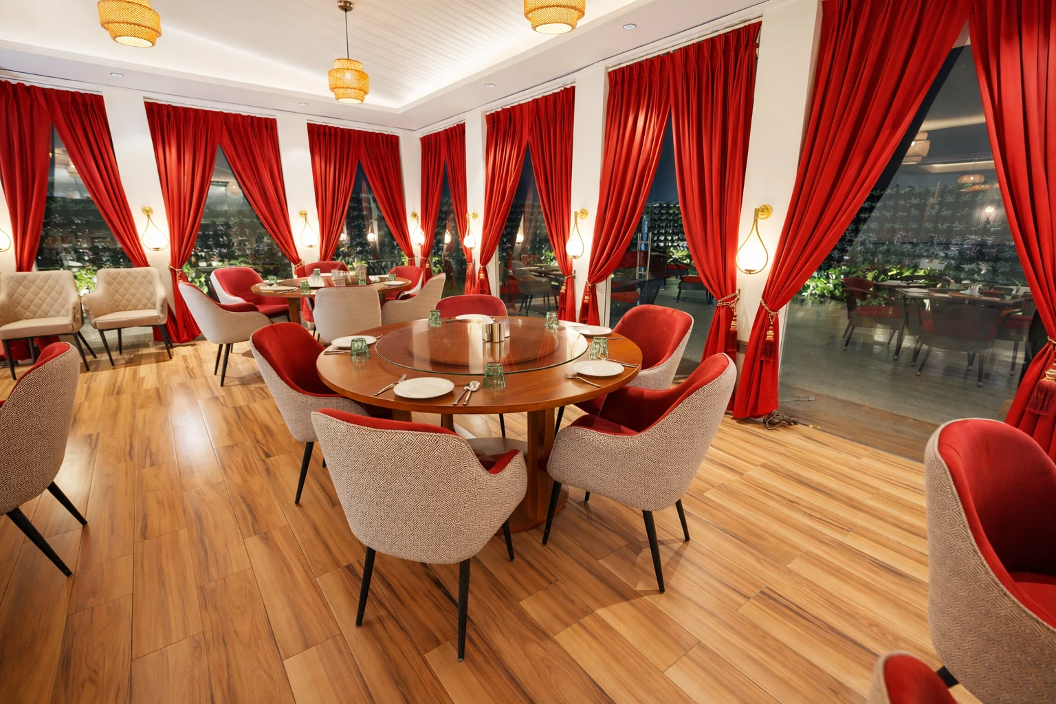 Rooftop Dining 1